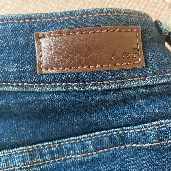 A&F Harper low rise ankle jeans - Picture 7 of 7